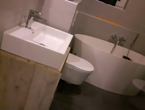 badkamermeubel, hout, mama van dijk, diy, do it yourself