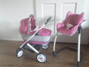 quinny maxi cosi, poppenwagen, speelgoed peuter, dreumes