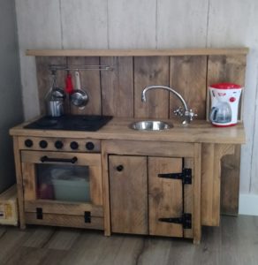 steigerhouten keukentje, inspiratie op ,mamablog mama van dijk