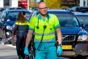 zorghelden, verhalen van hulpverleners, mama van dijk